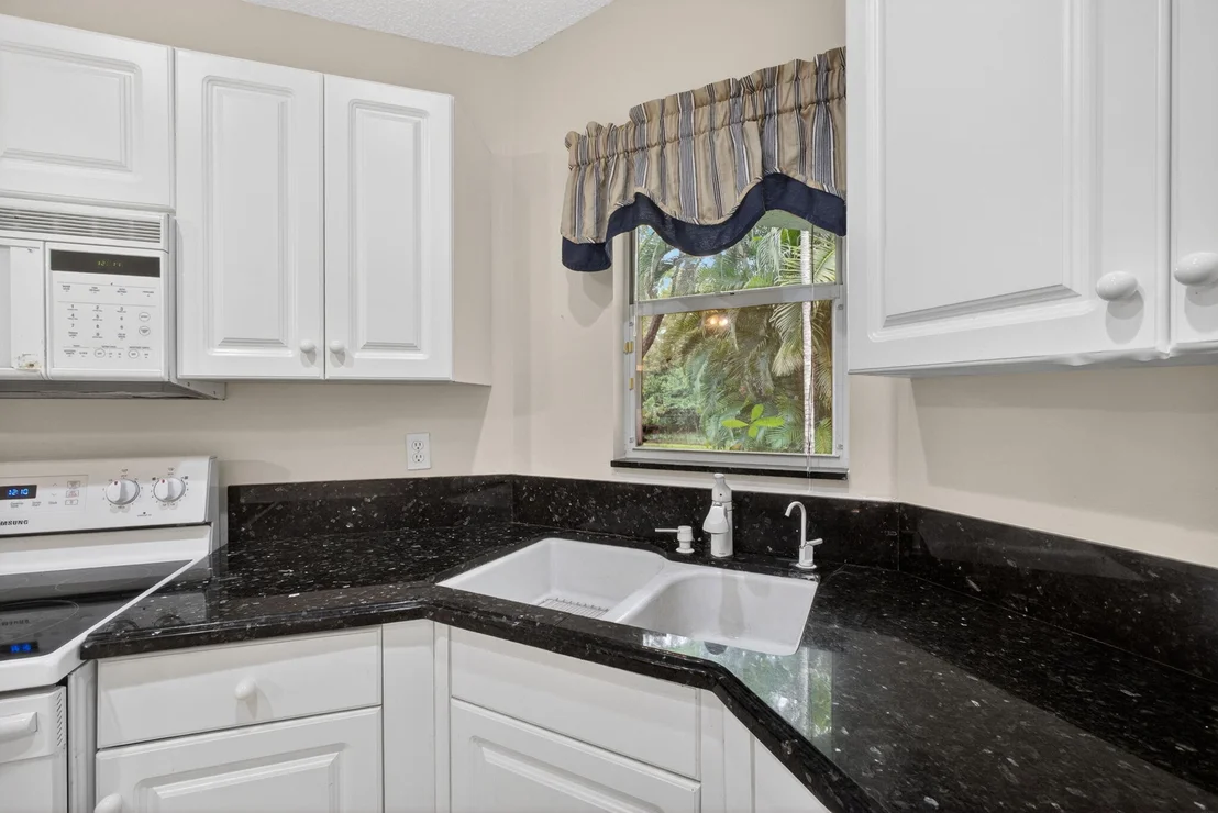 Photo of 2860 Waters Edge Circle