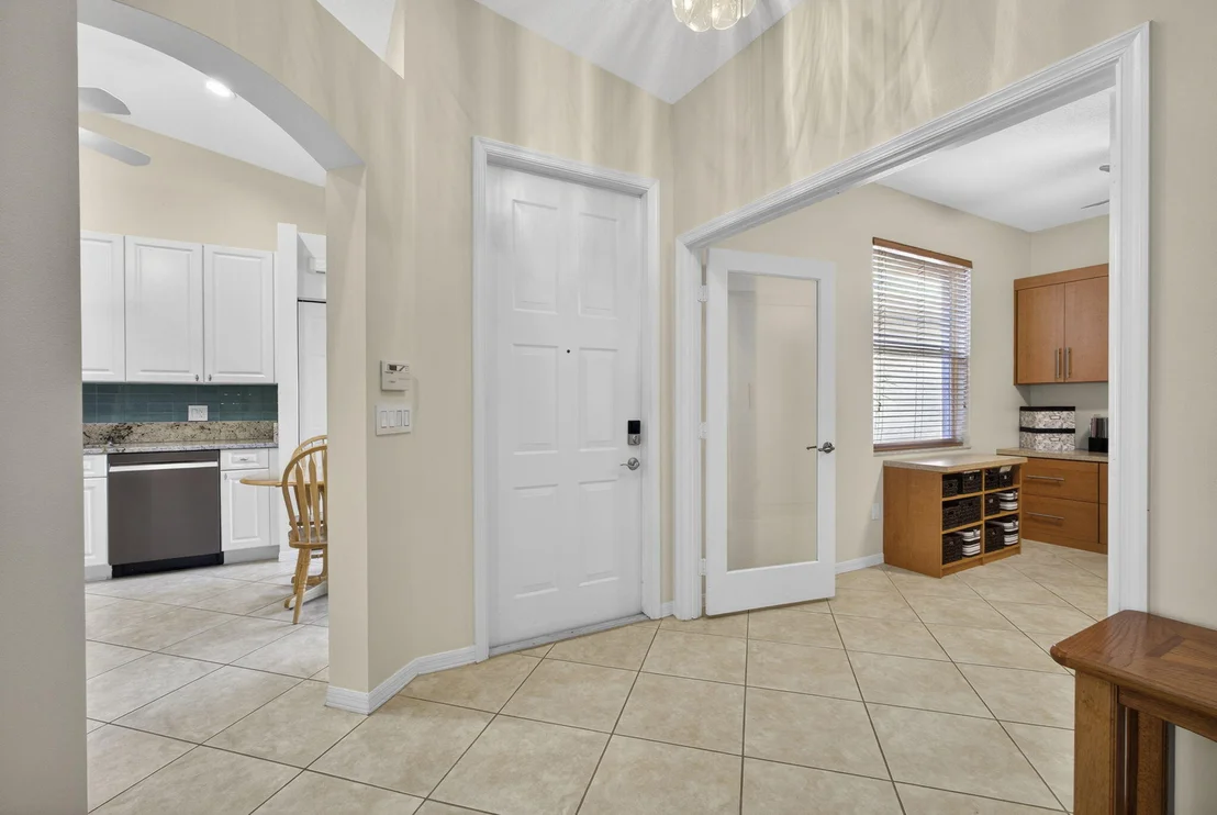 Photo of 8638 Lineyard Cay