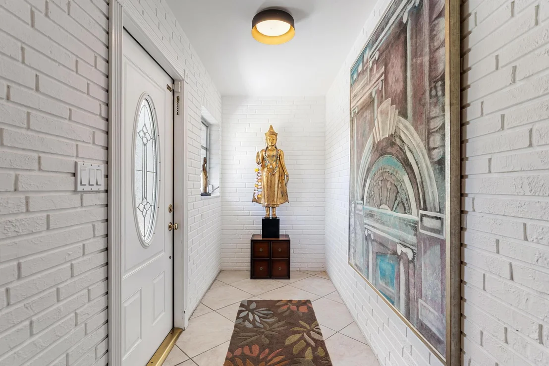Photo of 8415 Pine Tree Lane