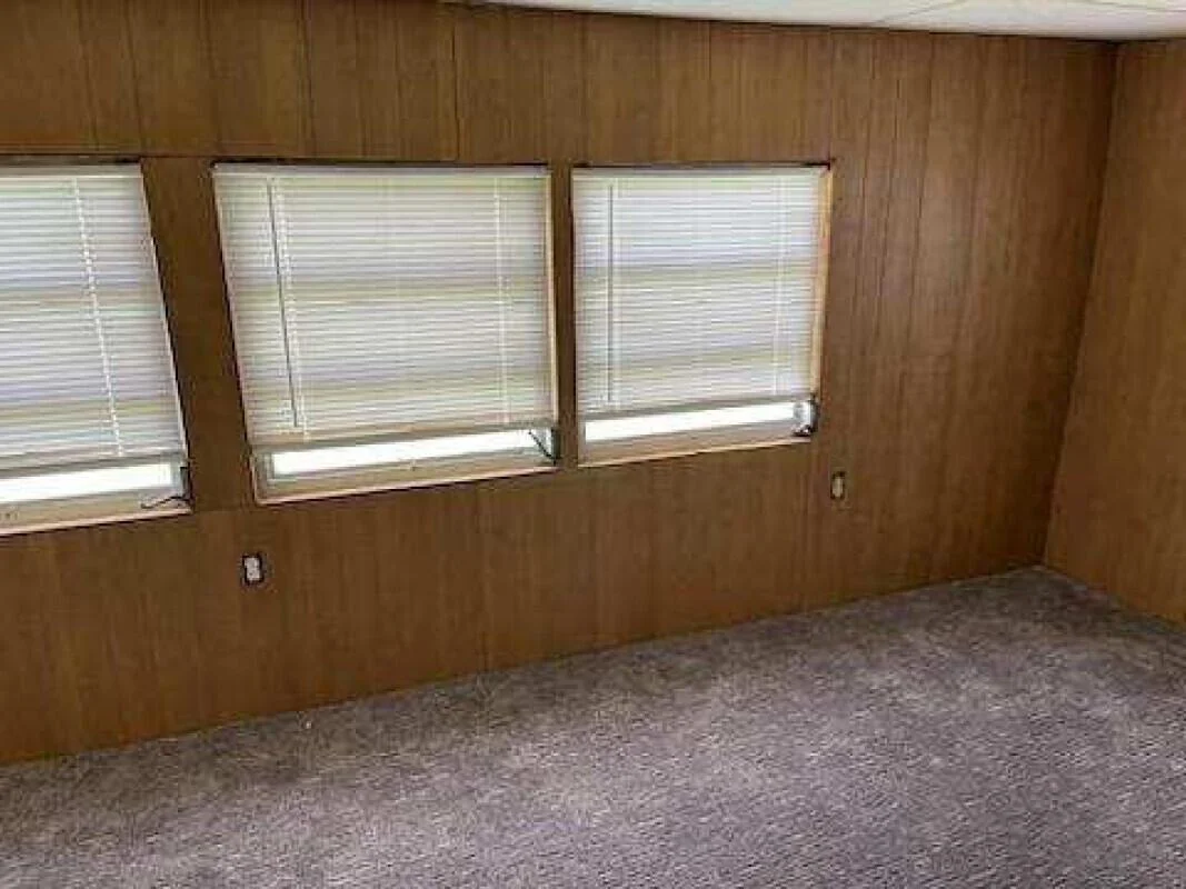 Photo of 82 NE 15th Terrace