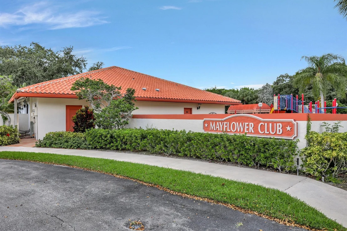 Photo of 63 Centennial Court