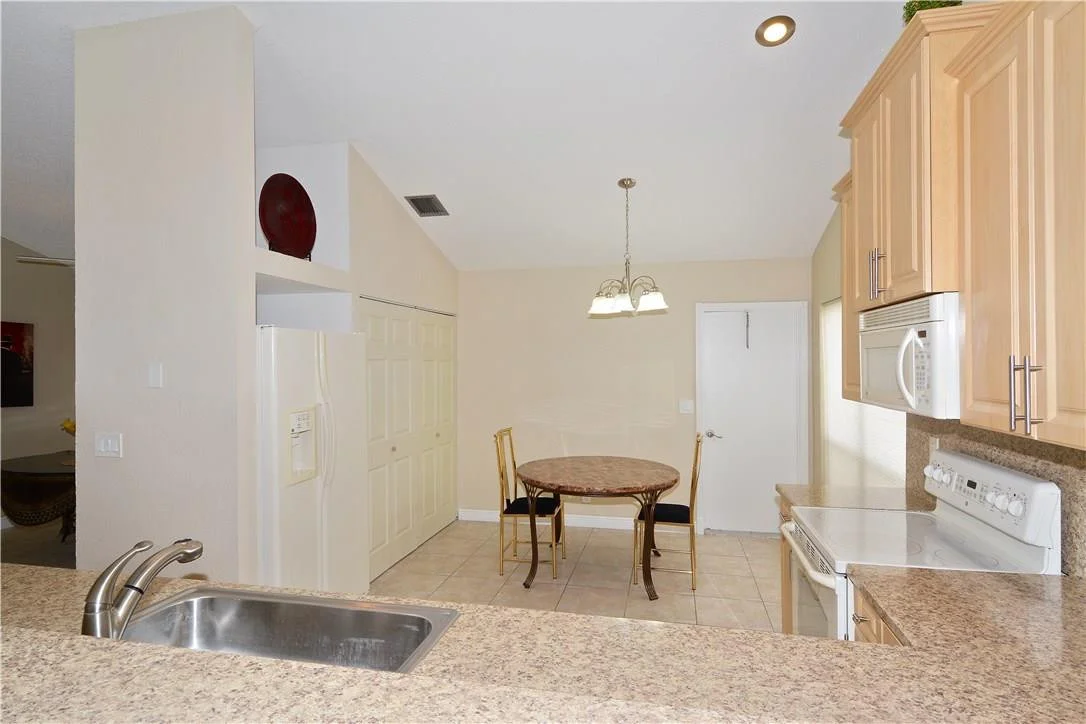 Photo of 9363 Laurel Green Drive