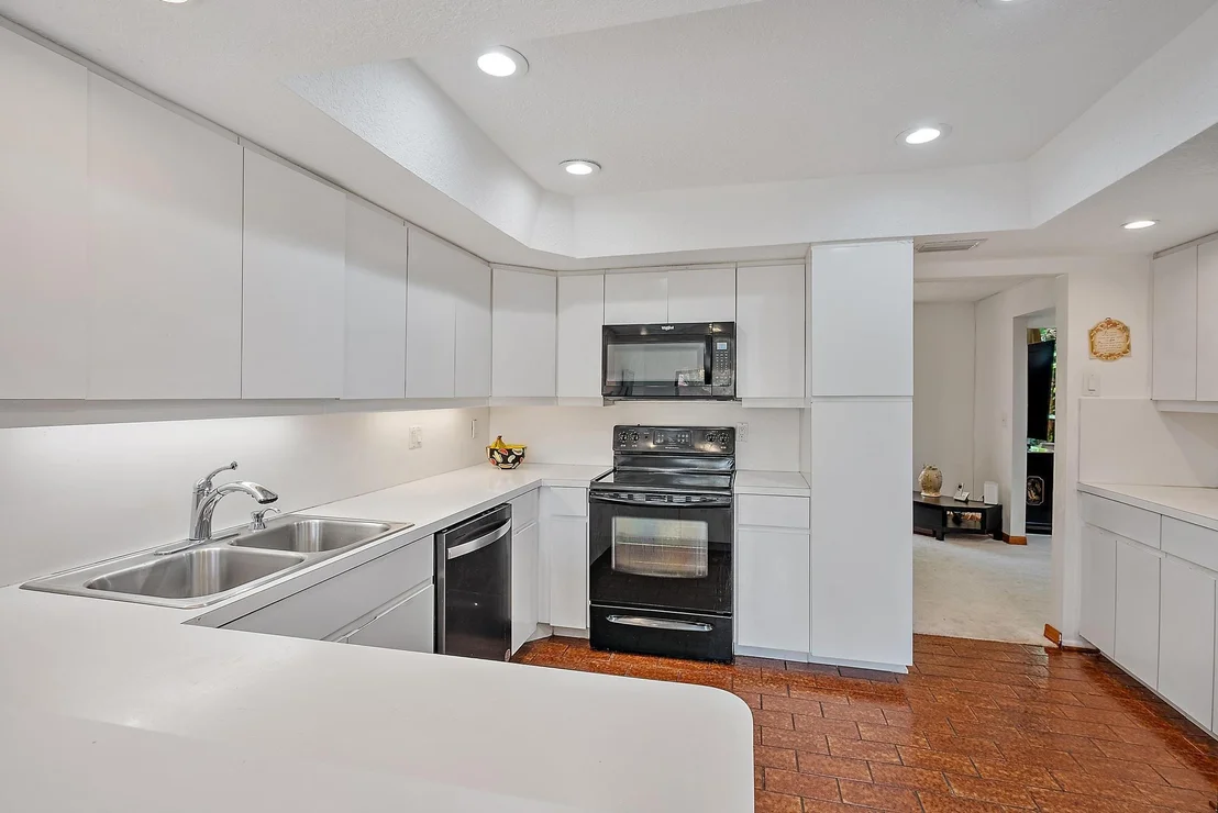 Photo of 5333 Stonybrook Lane