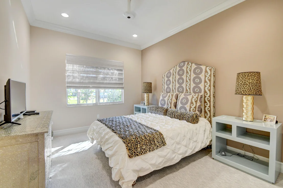 Photo of 12408 Cascade Valley Lane