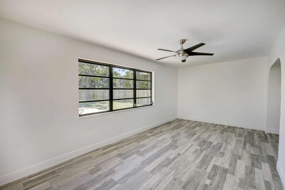 Photo of 8602 Sunset Drive