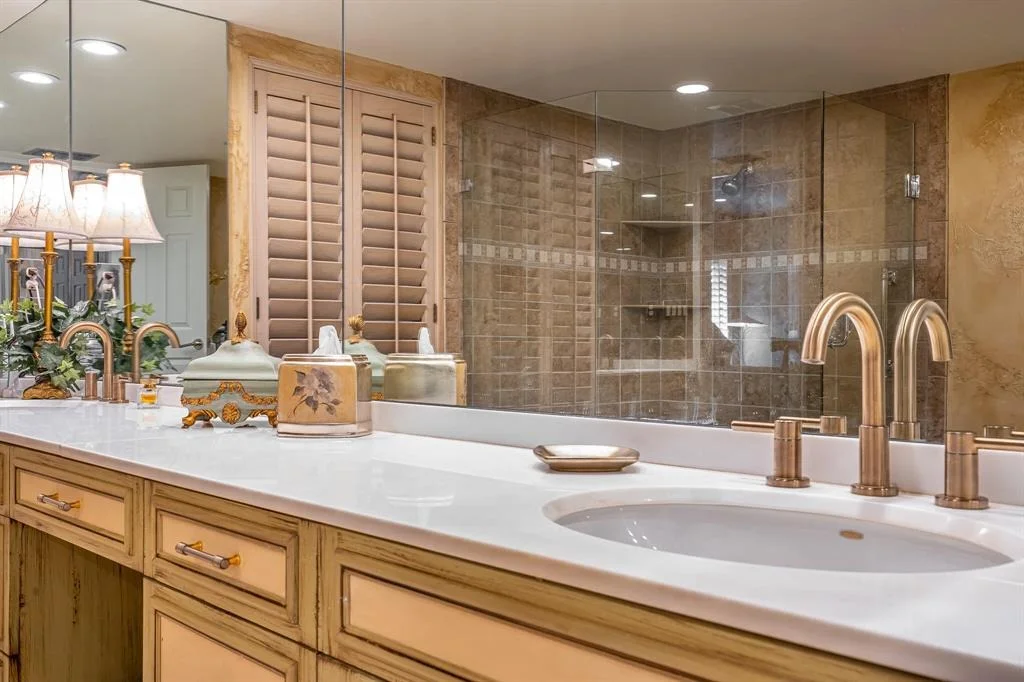 Photo of 5880 Pinebrook Drive