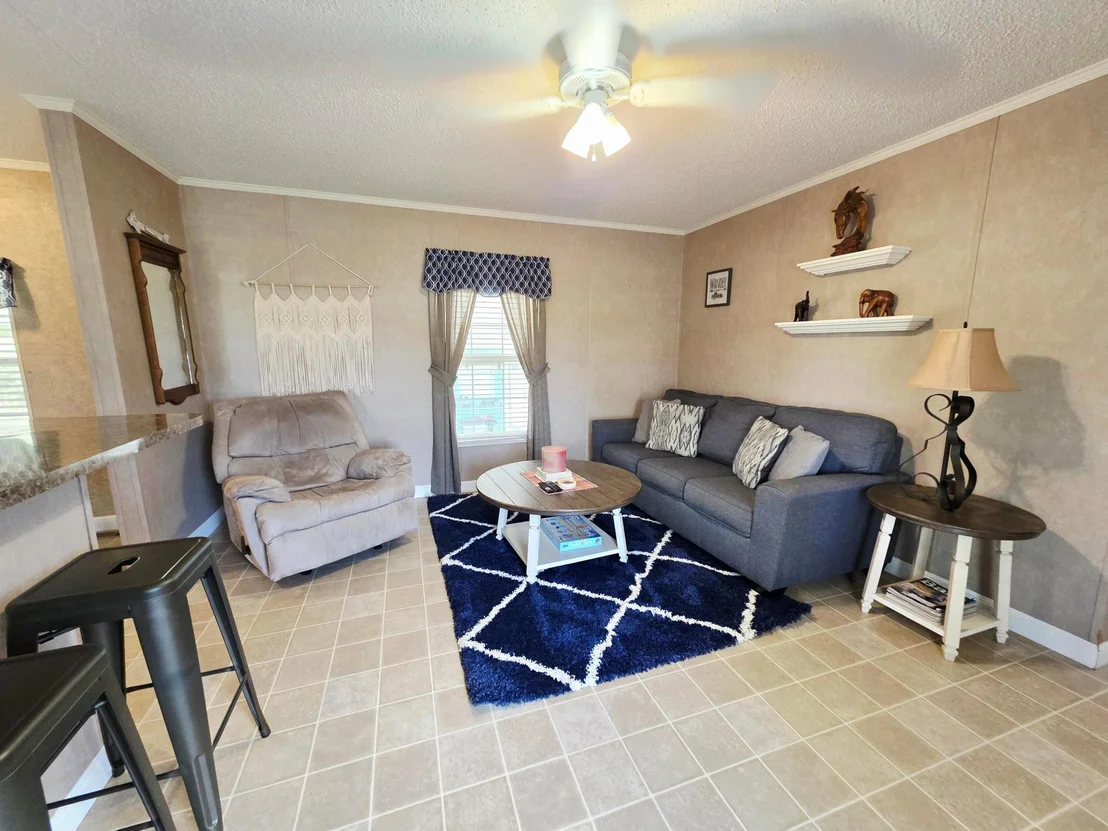 Photo of 1501 Lake Drive W