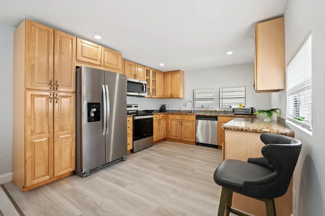 Photo of 22868 Cascade Road