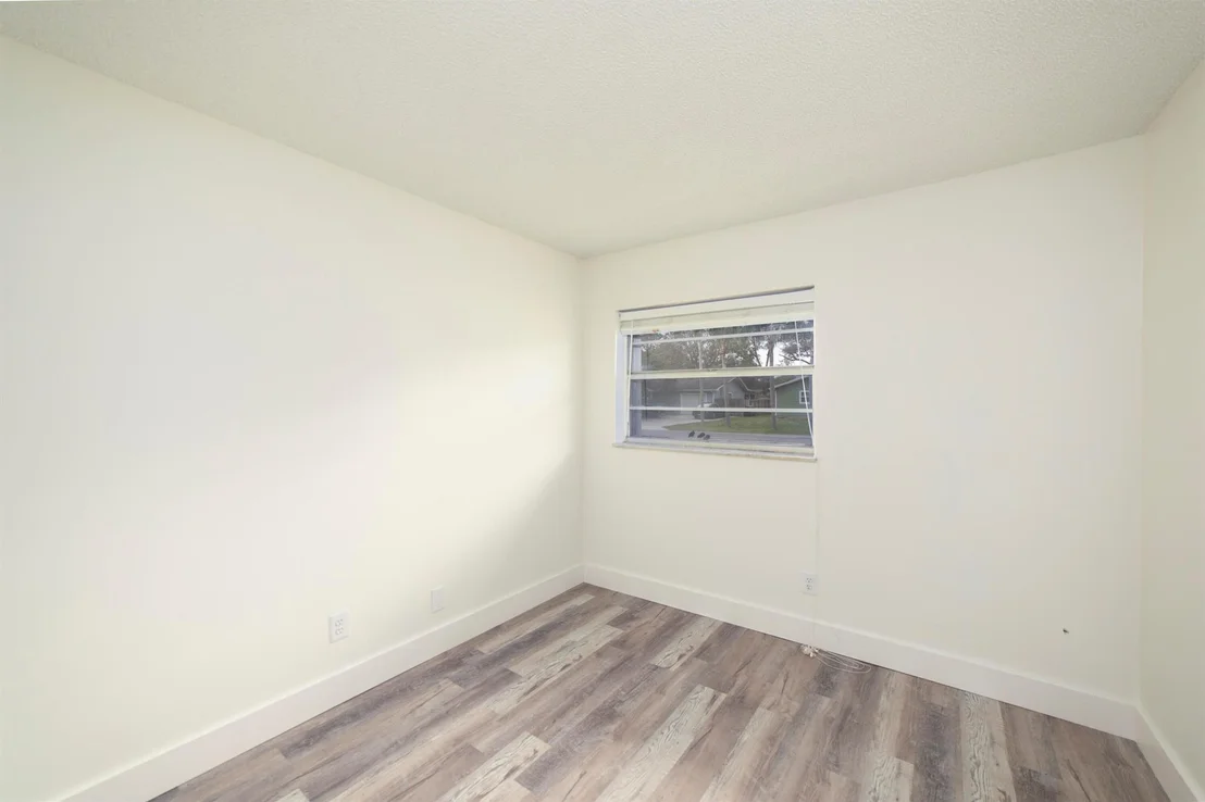 Photo of 6008 Palm Drive