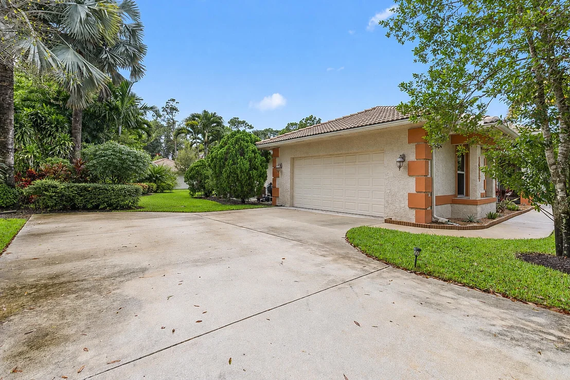 Photo of 14811 Horseshoe Trace