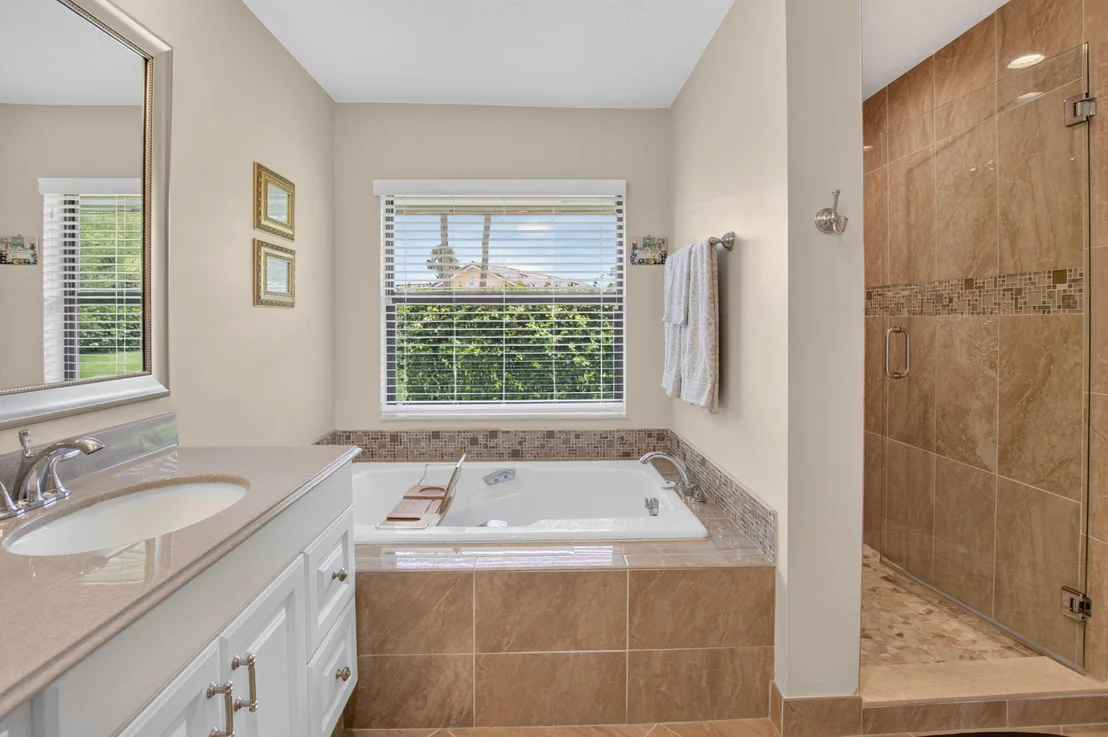 Photo of 6928 Villas Drive W