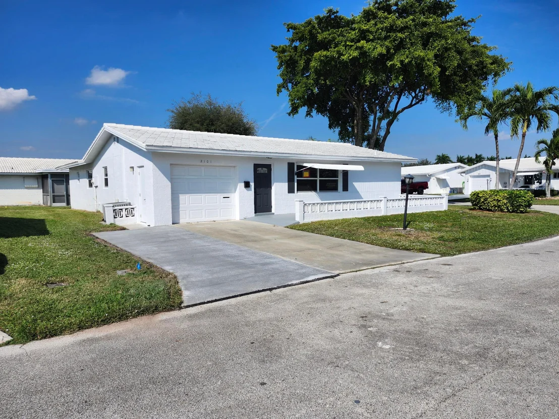 Photo of 2101 Verdi Drive