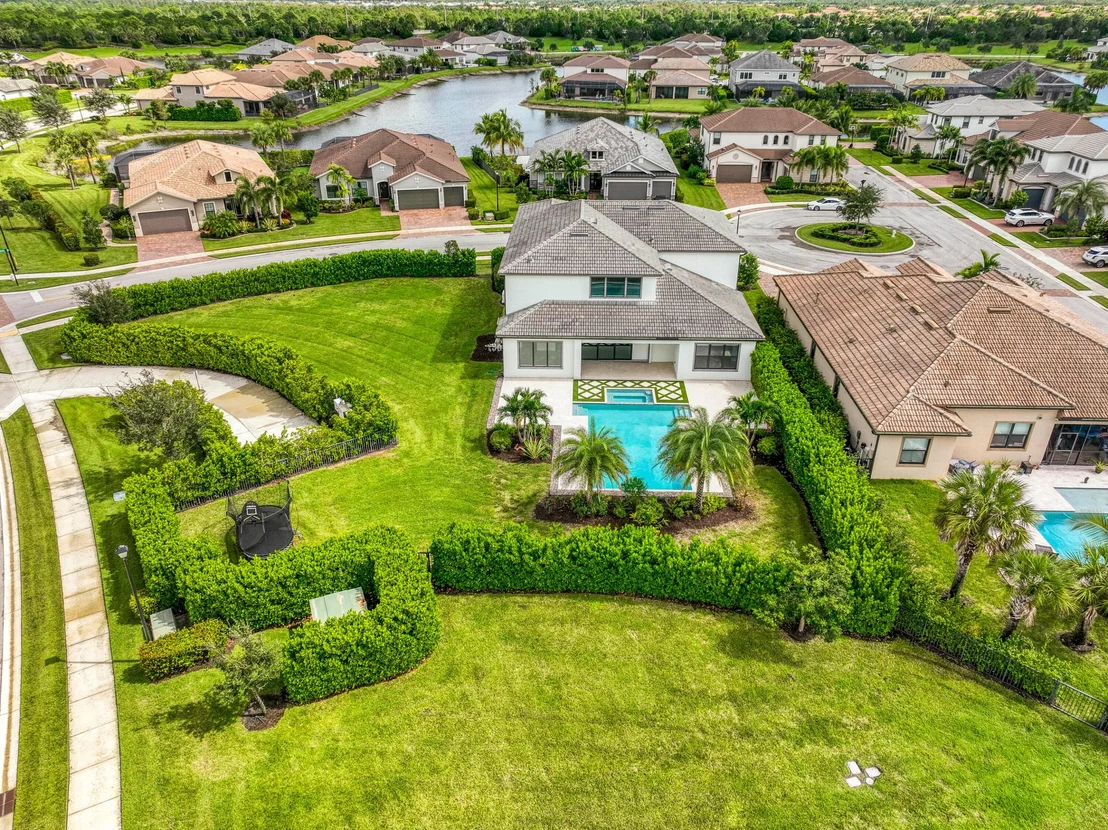 Photo of 102 Cerulean Key Way