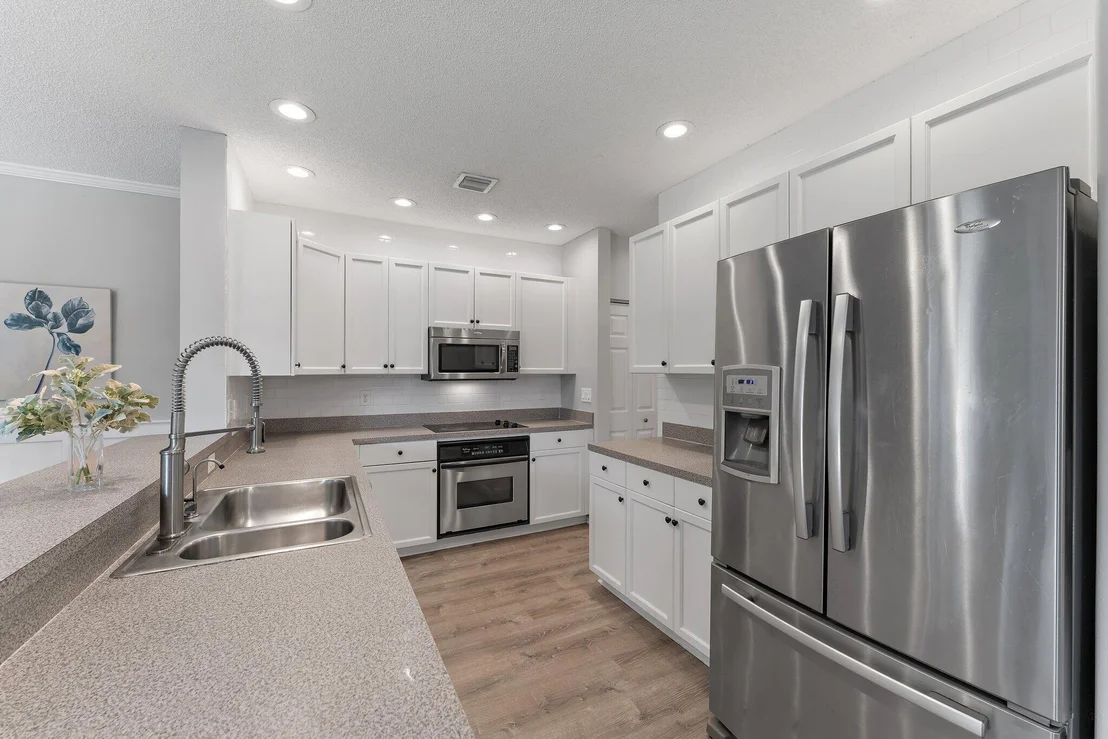 Photo of 9886 Warner Lane