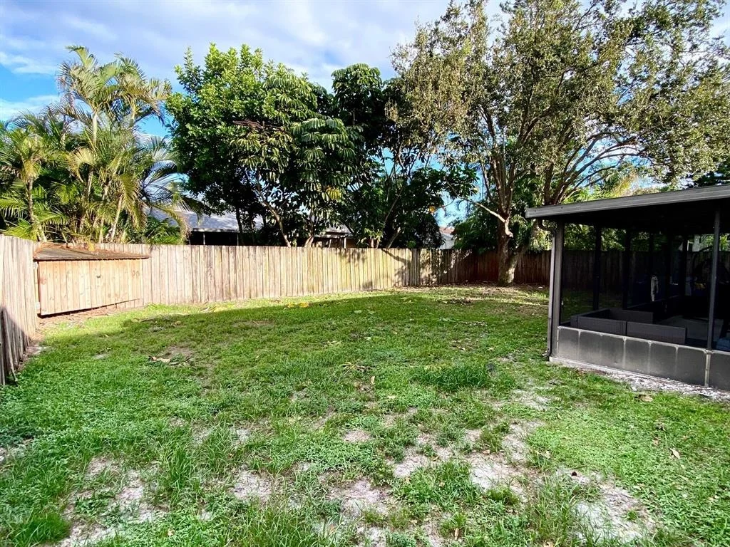 Photo of 118 Banyan Circle
