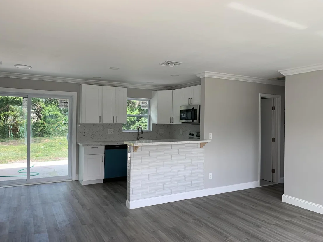 Photo of 319 Hibiscus Street