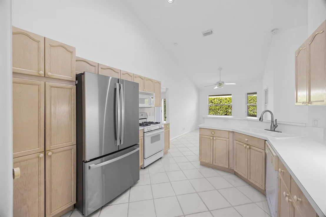 Photo of 1040 Egret Circle Circle N