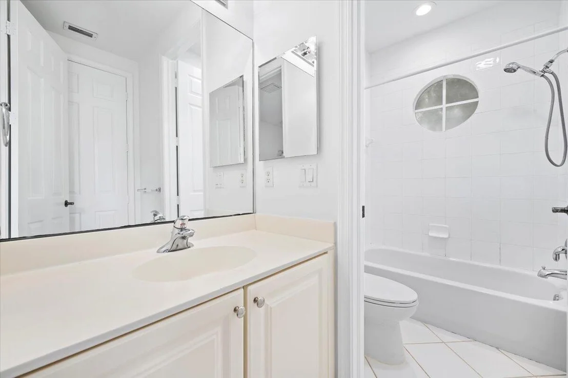 Photo of 657 Castle Drive
