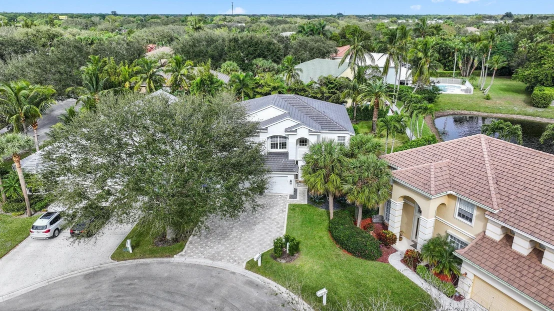 Photo of 423 Meadowlark Drive