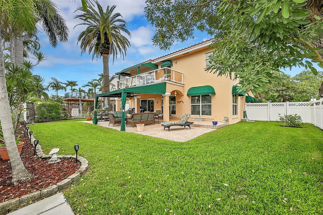 Photo of 1202 Buchanan Street