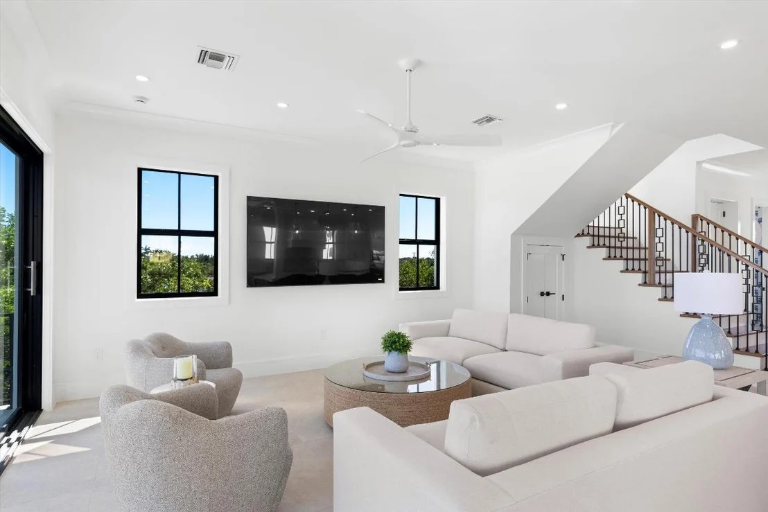 Photo of Unit UNIT3 at 231 E Shore Drive