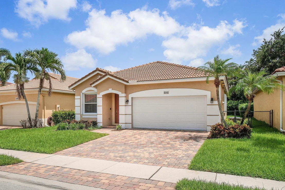 Photo of 4250 Key Lime Boulevard