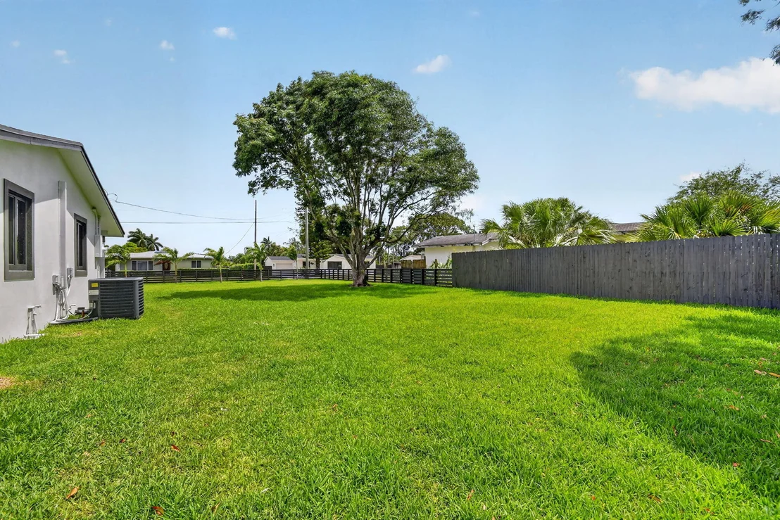 Photo of 3192 Riddle Road