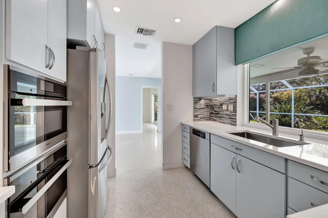 Photo of 3000 NE 45th Street