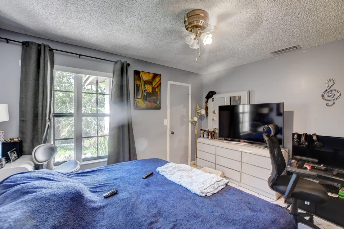 Photo of 5284 Breadfruit Circle