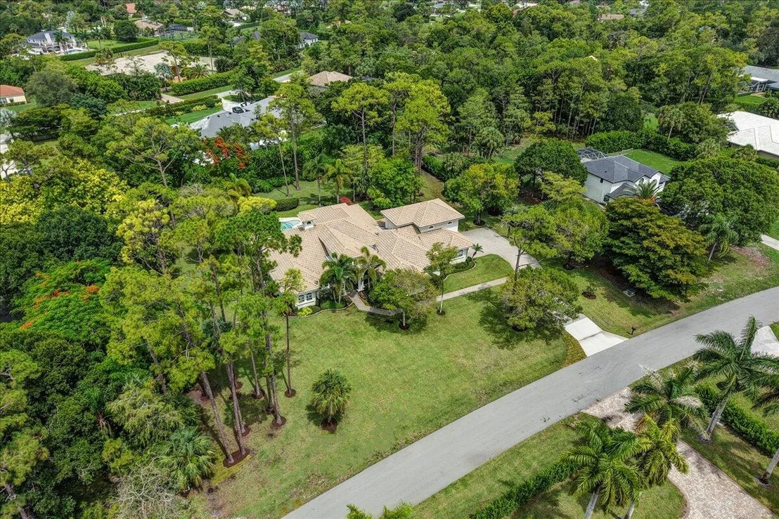 Photo of 378 Squire Drive