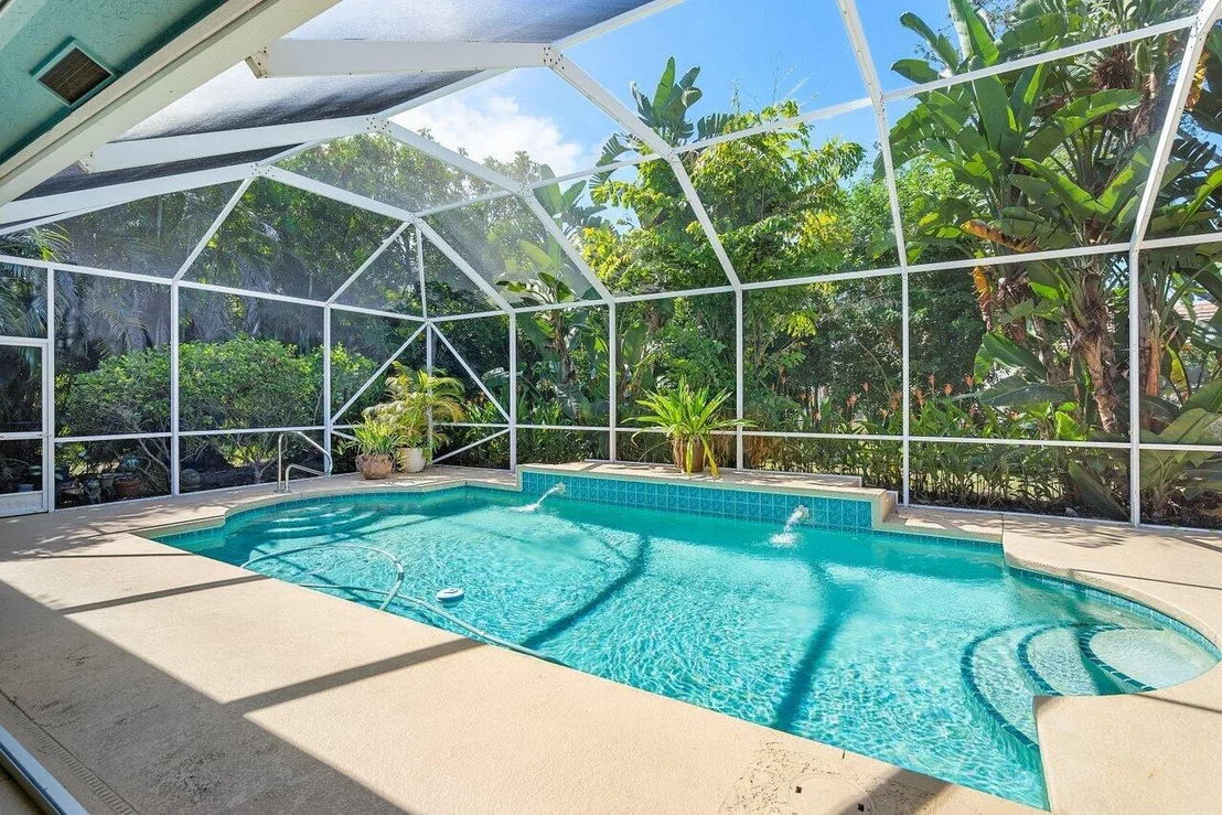 Photo of 18730 SE Lakeside Way