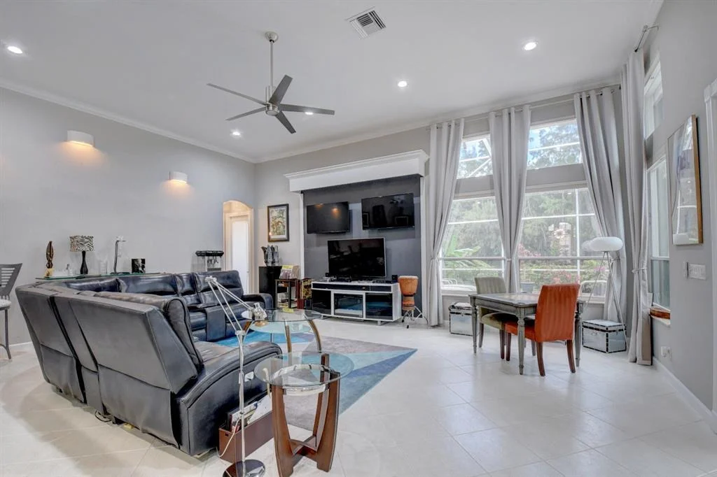 Photo of 8161 Muirhead Circle