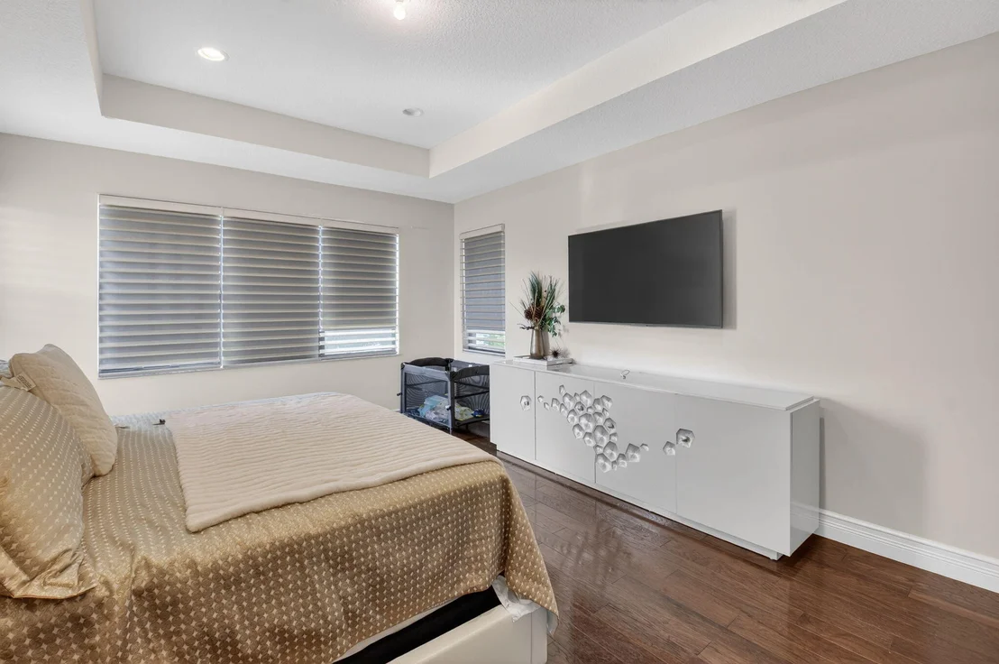 Photo of 16801 Pavilion Way