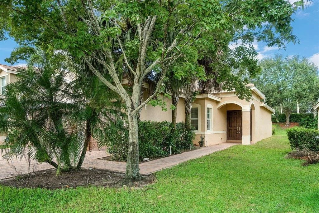 Photo of 10953 Bitternut Hickory Lane
