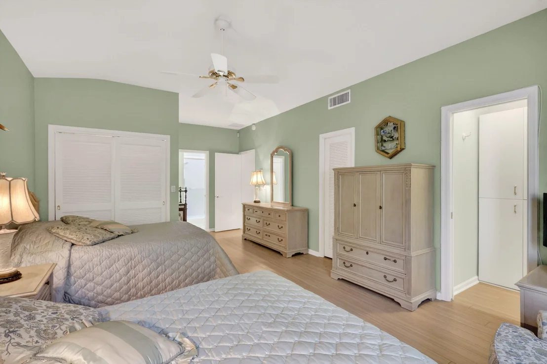 Photo of 5422 SE Meredith Terrace