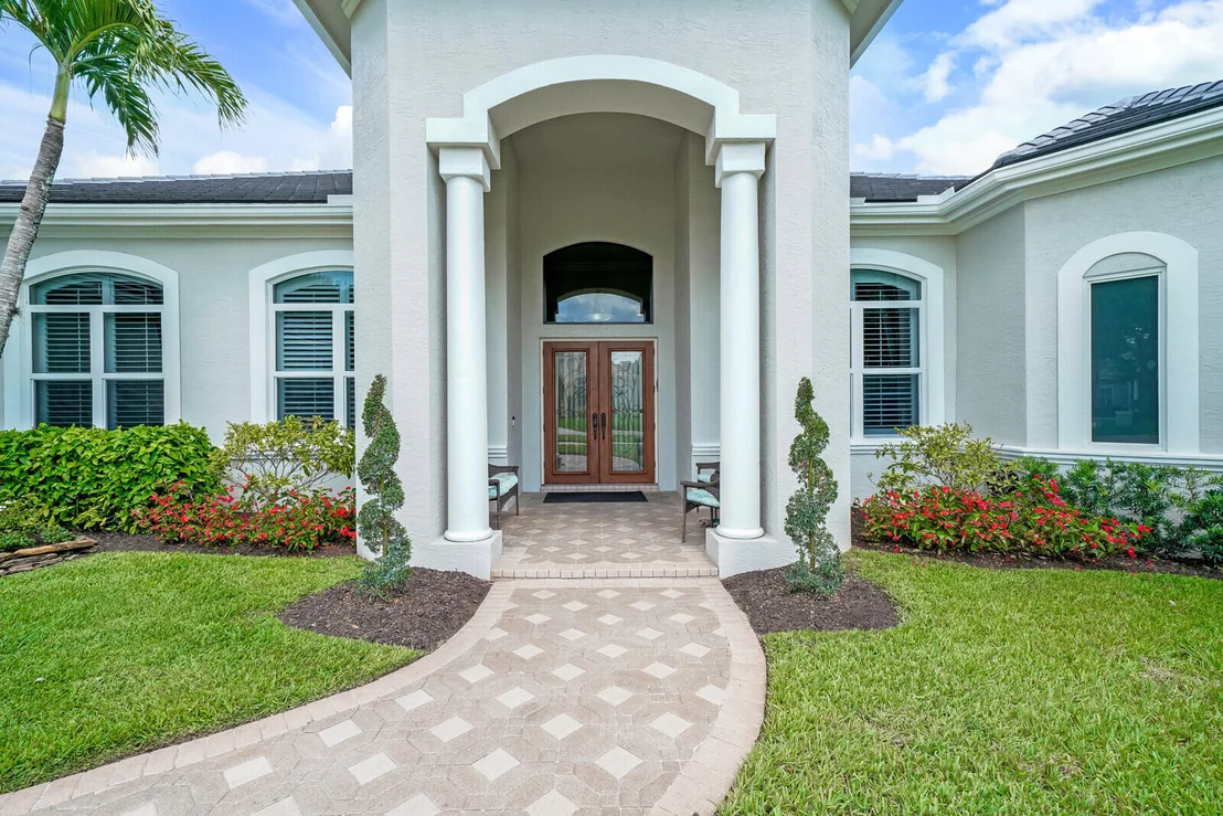 Photo of 17247 Gulf Pine Circle