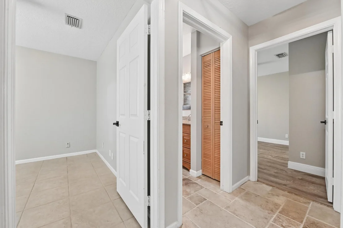 Photo of 1163 Peninsula Way