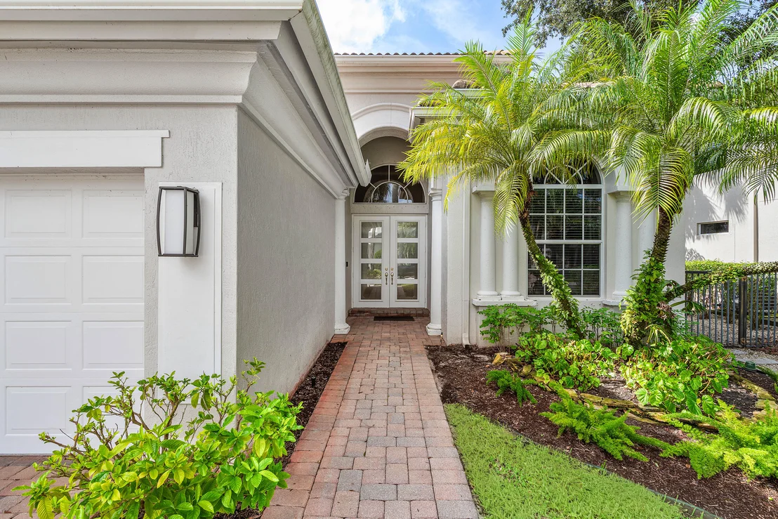 Photo of 8138 Valhalla Drive