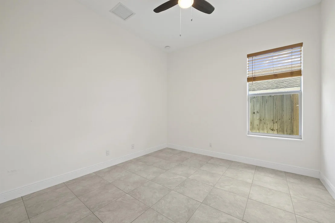 Photo of 6943 Mitchell Street