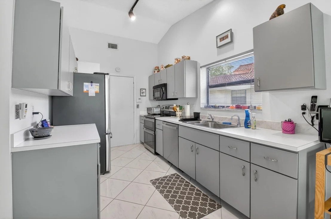 Photo of 8491 Leeway Lane