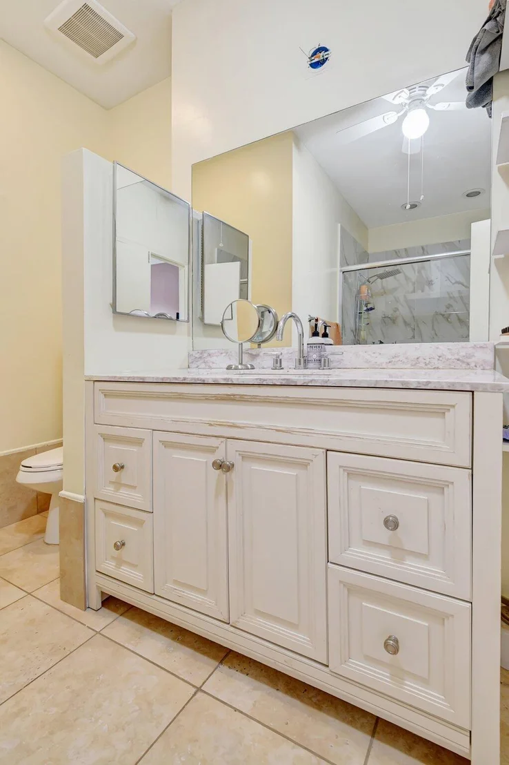 Photo of 8687 Spring Valley Drive