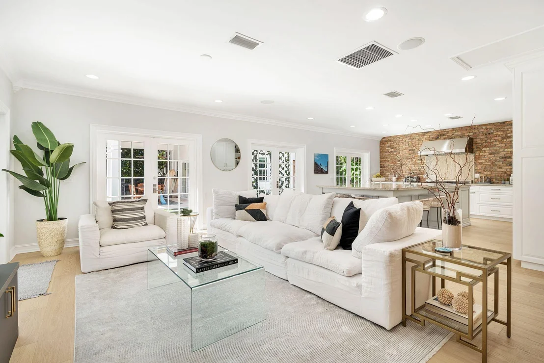 Photo of 220 Dyer Road