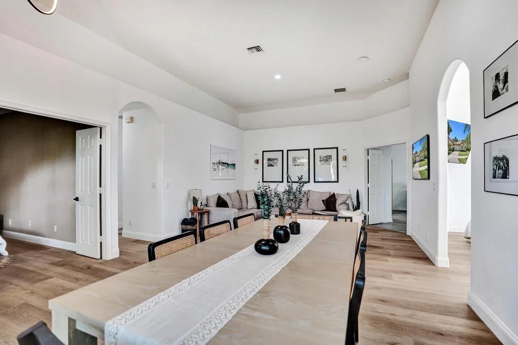 Photo of 1660 W Classical Boulevard