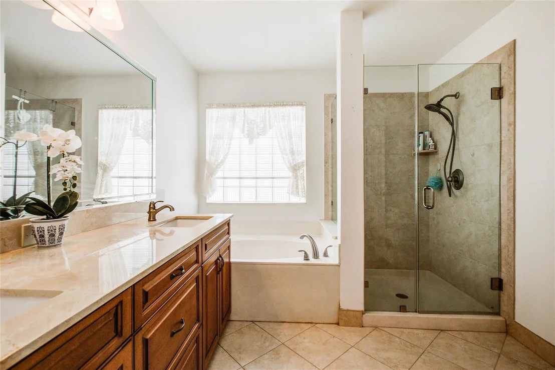 Photo of 429 Cambridge Lane