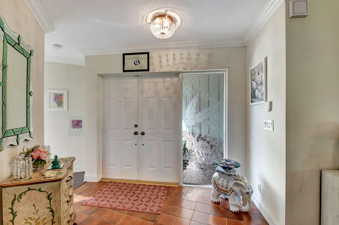Photo of 3307 Lakeview Drive