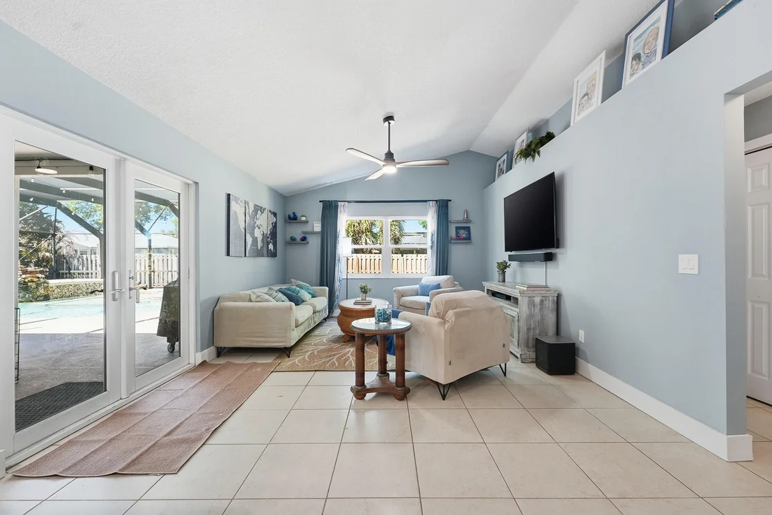Photo of 15924 Laurel Oak Circle