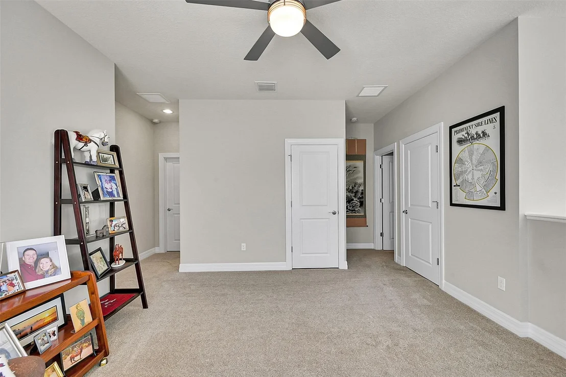 Photo of 964 Banyan Drive