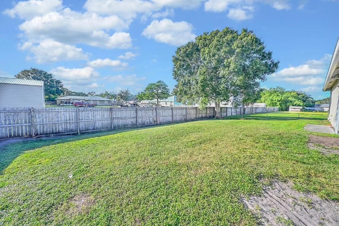 Photo of 5209 Seagrape Drive