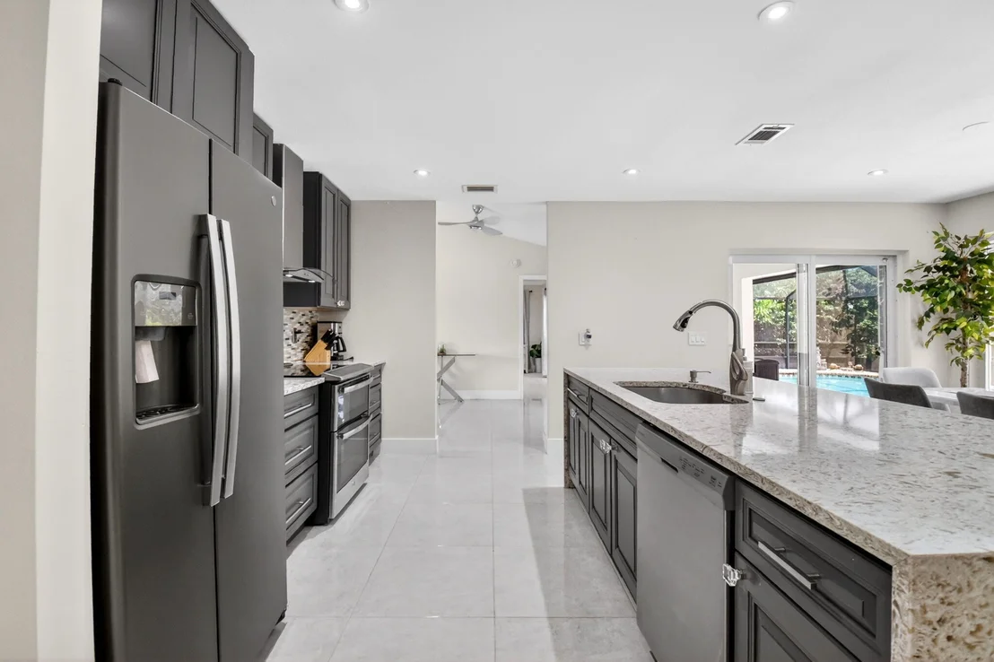 Photo of 990 Hickory Trail