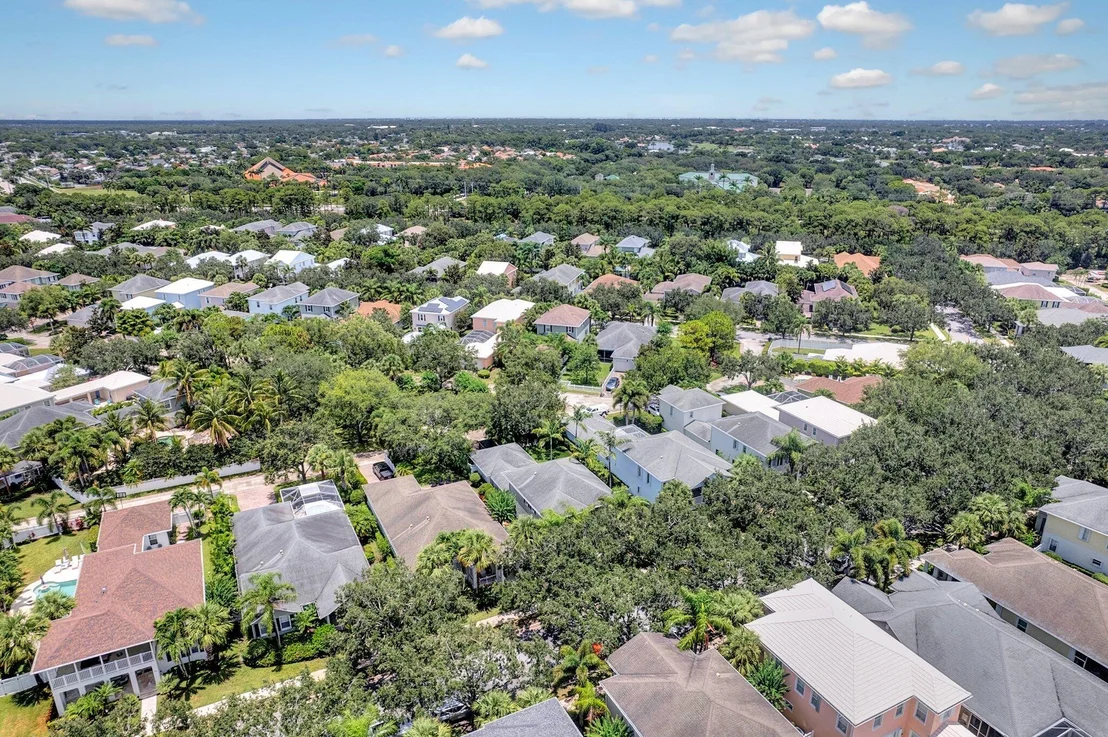 Photo of 2632 E Community Drive